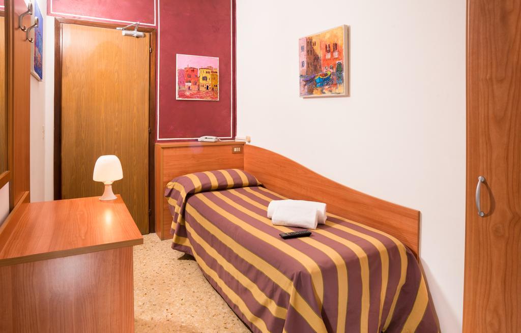 Hotel Antille e Azzorre Lido di Jesolo Camera foto