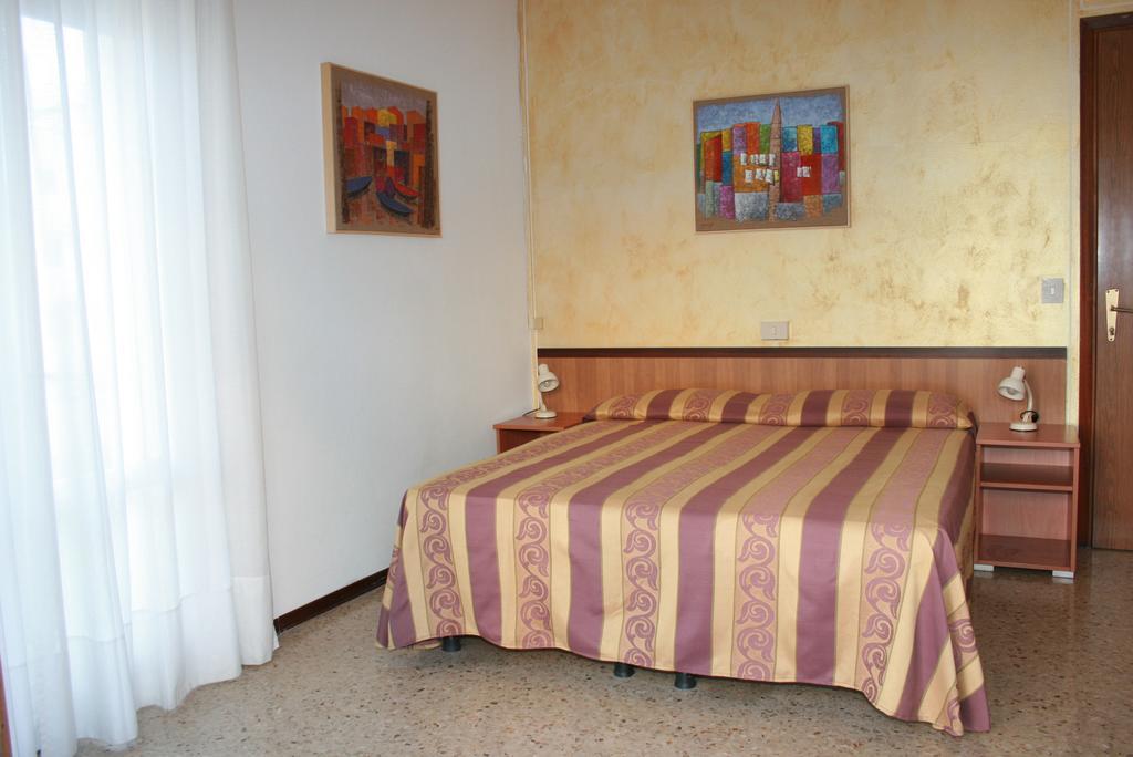 Hotel Antille e Azzorre Lido di Jesolo Camera foto